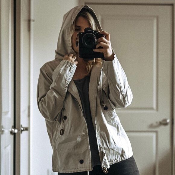 Quiksilver Zip Front Neutral Tan Cargo Utility Windbreaker Jacket with Hood Sz M - Picture 4 of 15